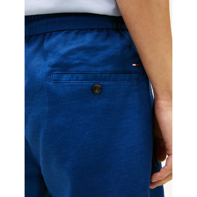 Tommy Hilfiger Dover Linen Blend 8" Inseam Chino Shorts image number 2